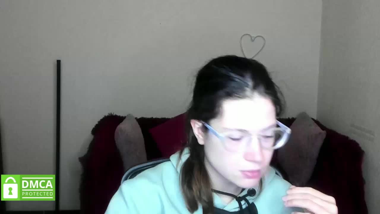 Aliciafolow009 Live Sex October 27, 2025