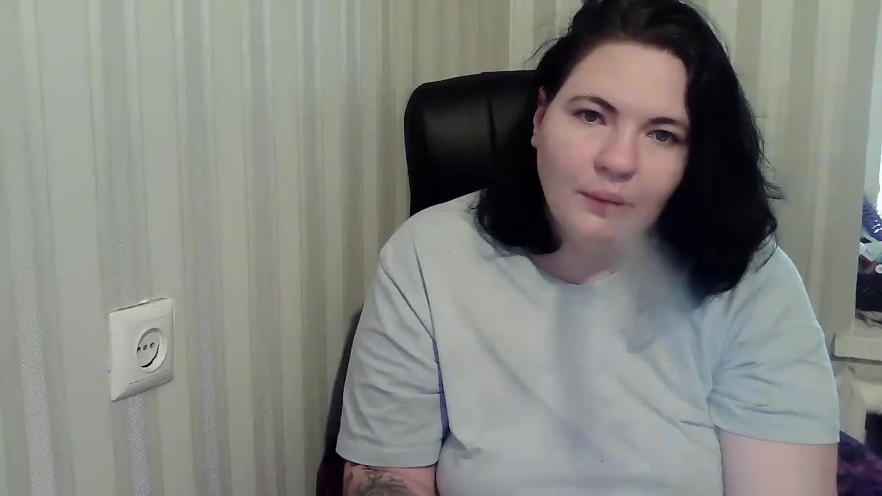 XLisaBlueX Live Sex December 15, 2025