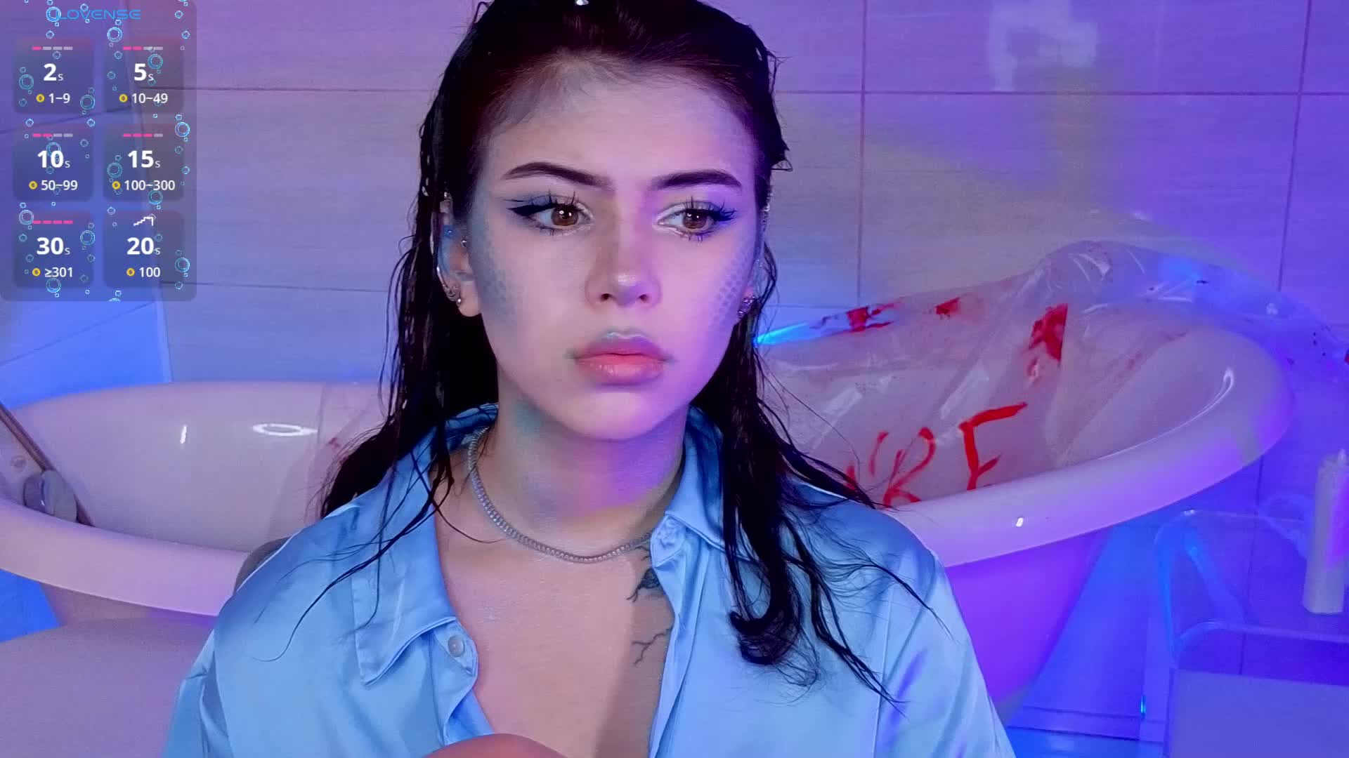 CoralineJones Live Sex December 17, 2025