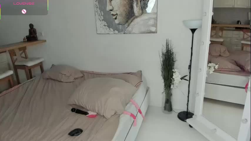 lili_and_niki Live Sex December 13, 2025