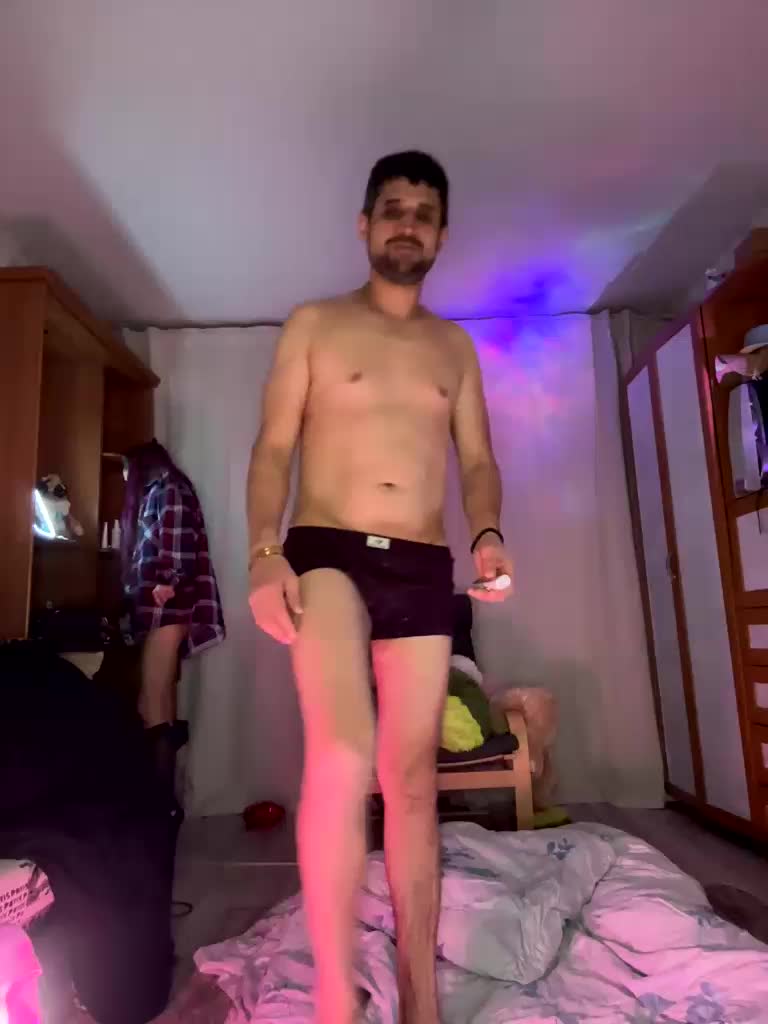 VIP17CoupleDream Live Sex December 14, 2025