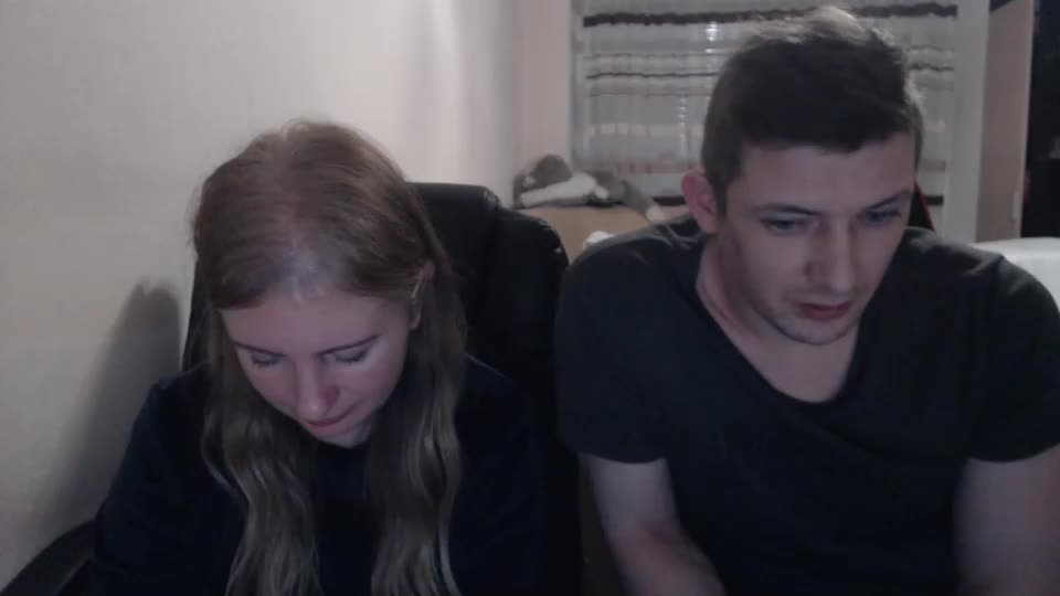 jenisandpeter Live Sex December 19, 2025