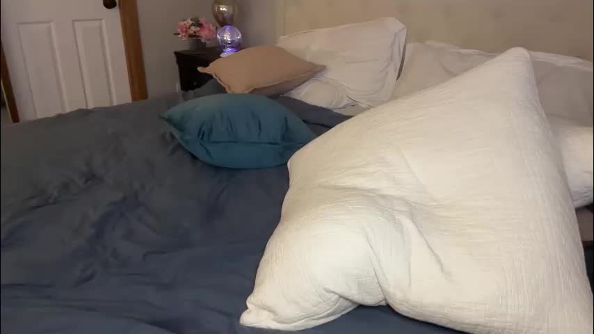 officiallyonlytams Live Sex December 17, 2025