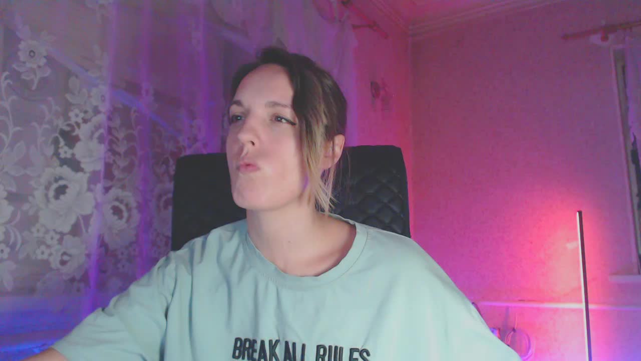 Babymuro4ka Live Sex December 17, 2025