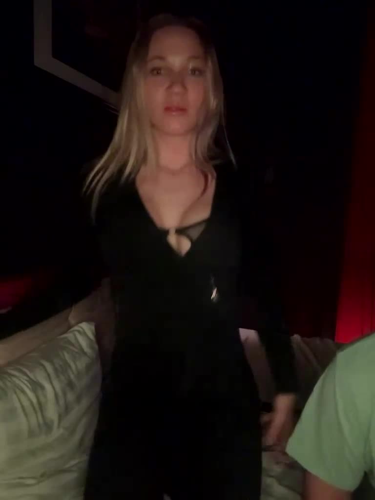 MokoMila Live Sex December 13, 2025