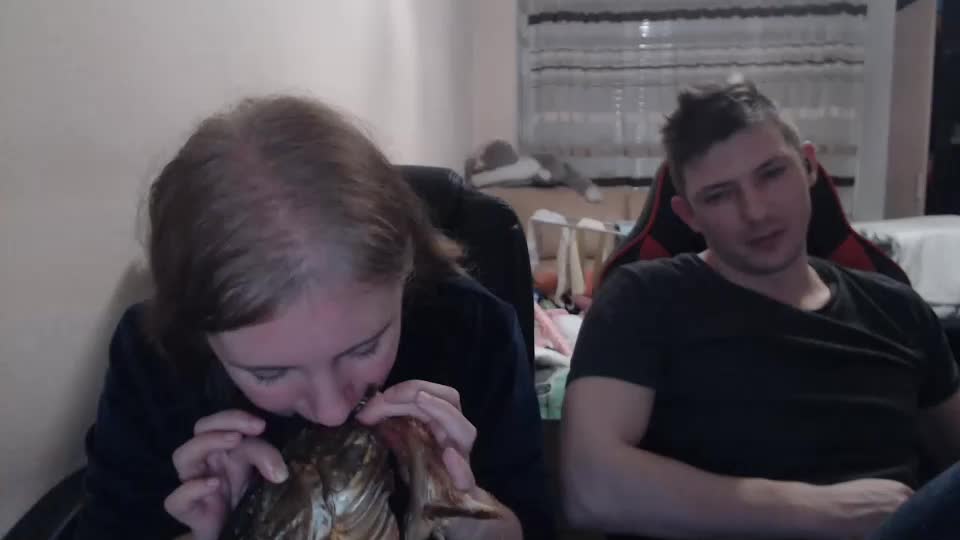 jenisandpeter Live Sex December 19, 2025