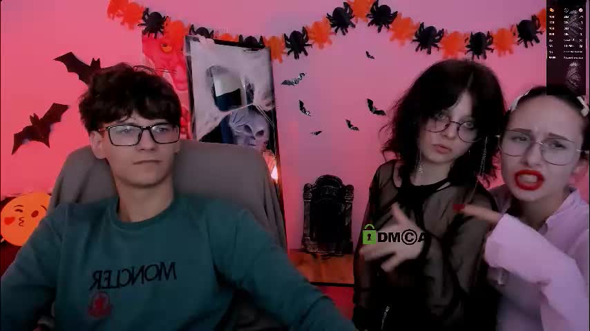 mona_cloud Live Sex December 18, 2025