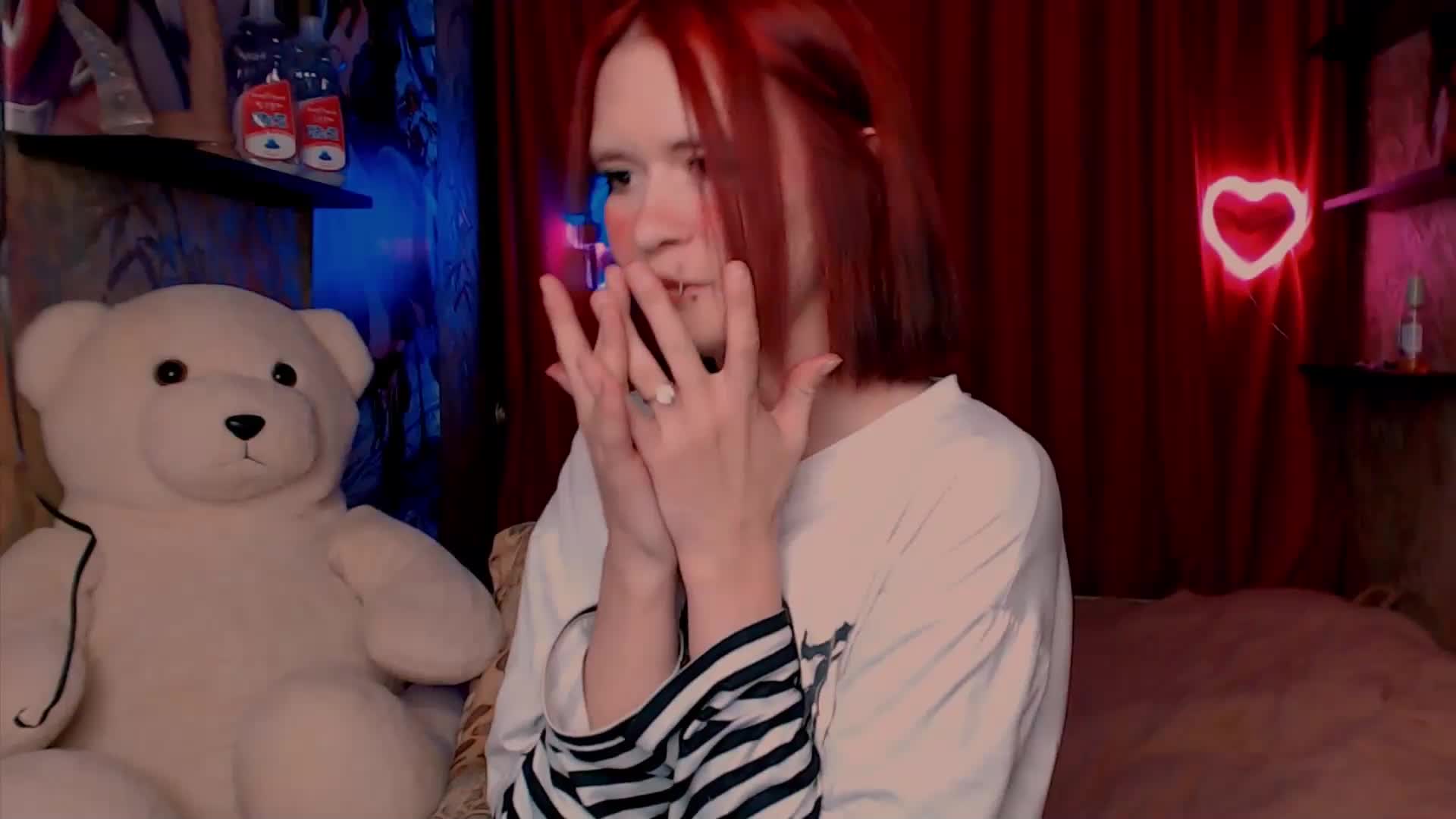 Velvet-and-Venom Live Sex December 17, 2025