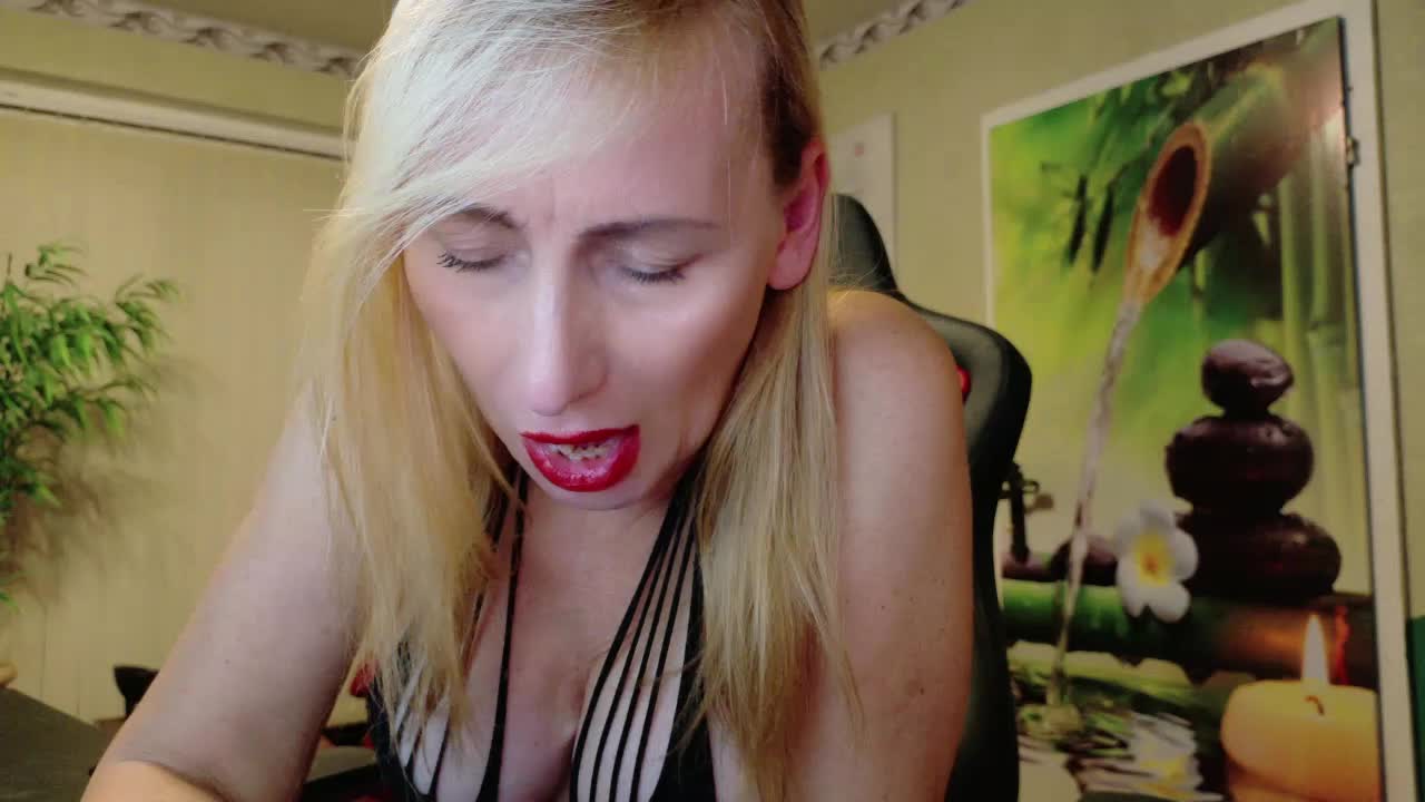 AngelikaMore Live Sex December 13, 2025
