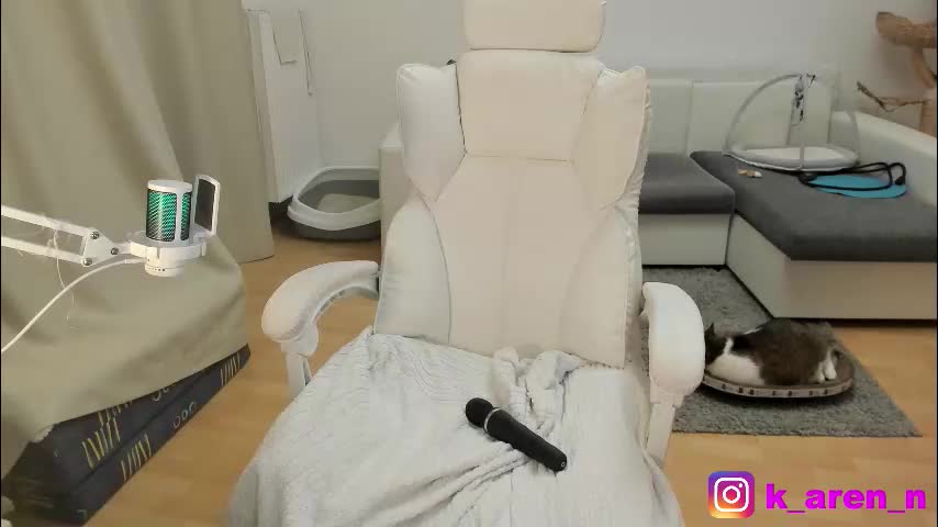 karen0092 Live Sex December 12, 2025