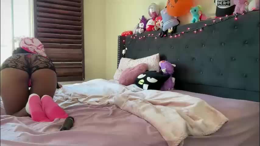 cum2charmxx Live Sex December 12, 2025