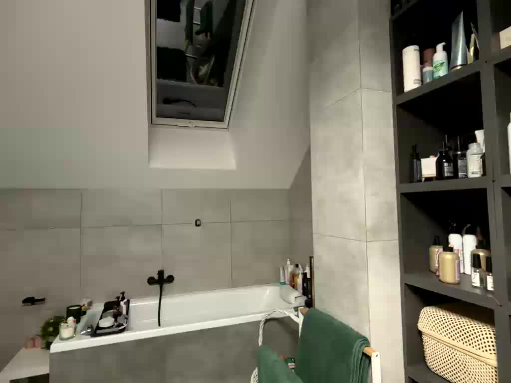 Taanni Live Sex December 18, 2025