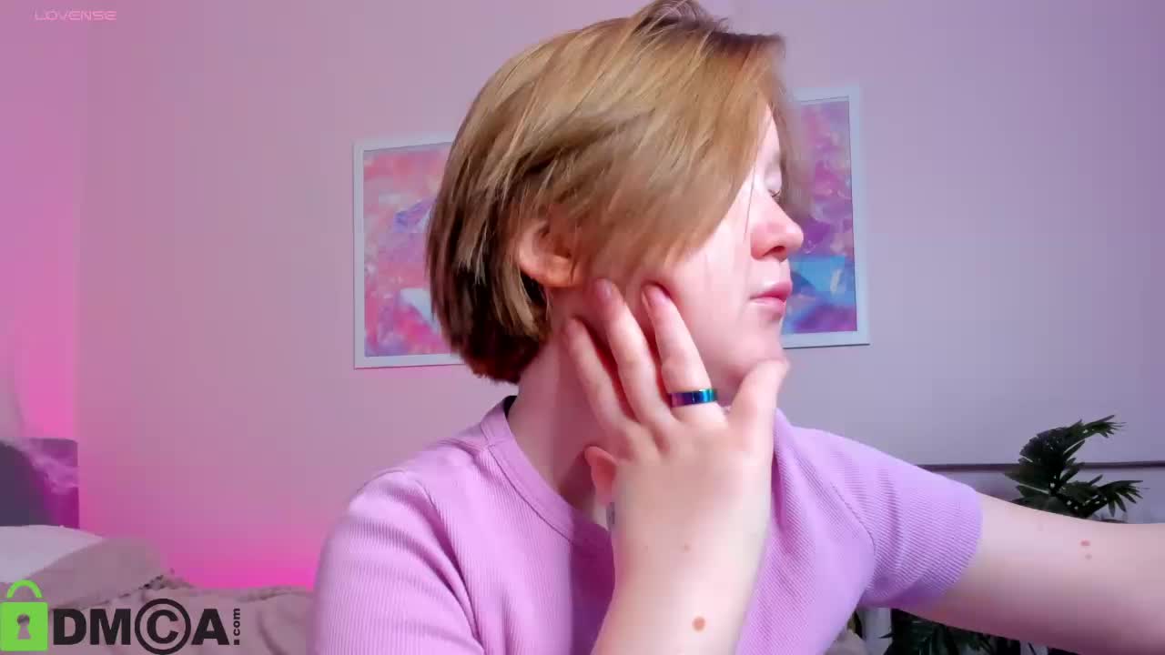 Sara-Moor Live Sex December 15, 2025