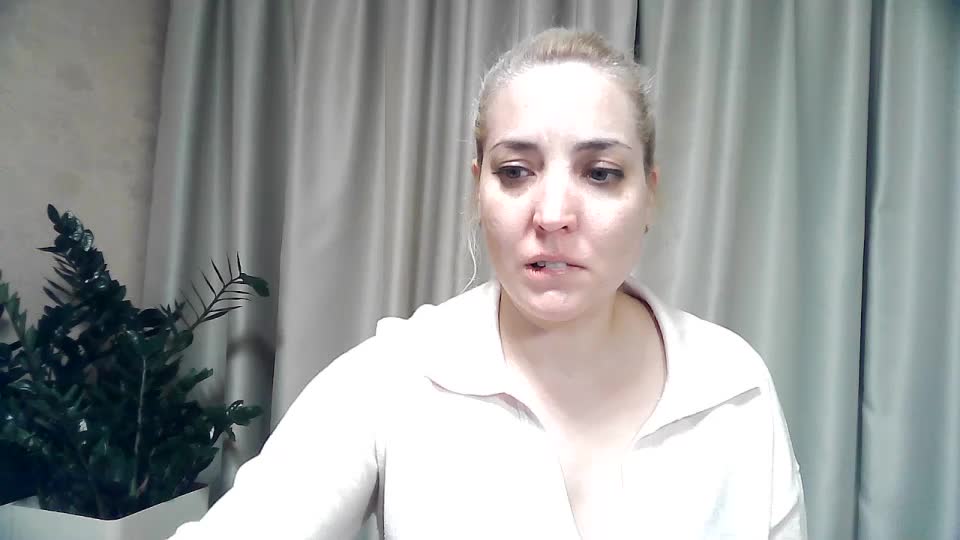 mariska-kiska Live Sex December 14, 2025