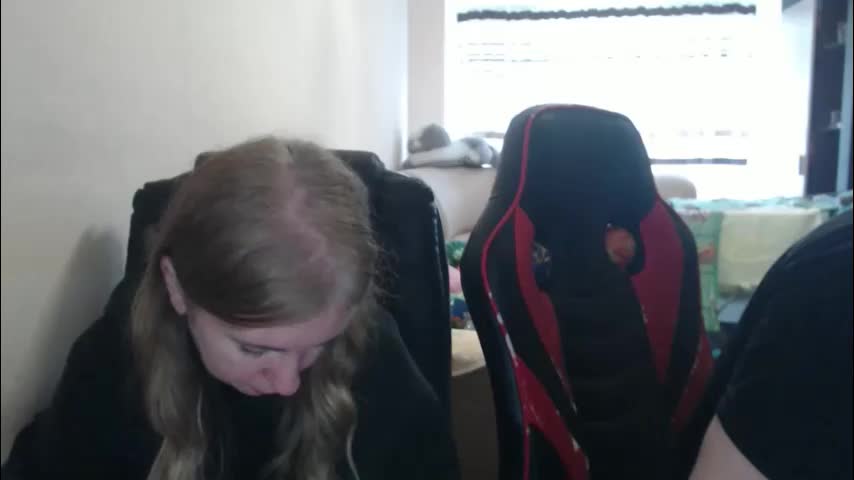 jenisandpeter Live Sex December 18, 2025