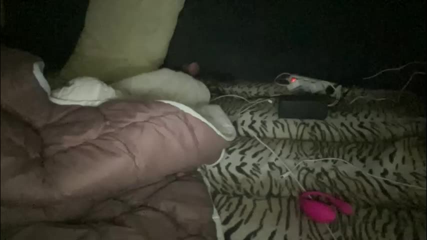 rosea_champagne Live Sex December 15, 2025