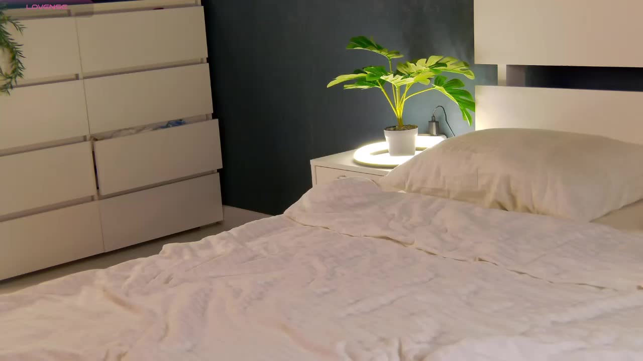 -mozaly- Live Sex December 14, 2025