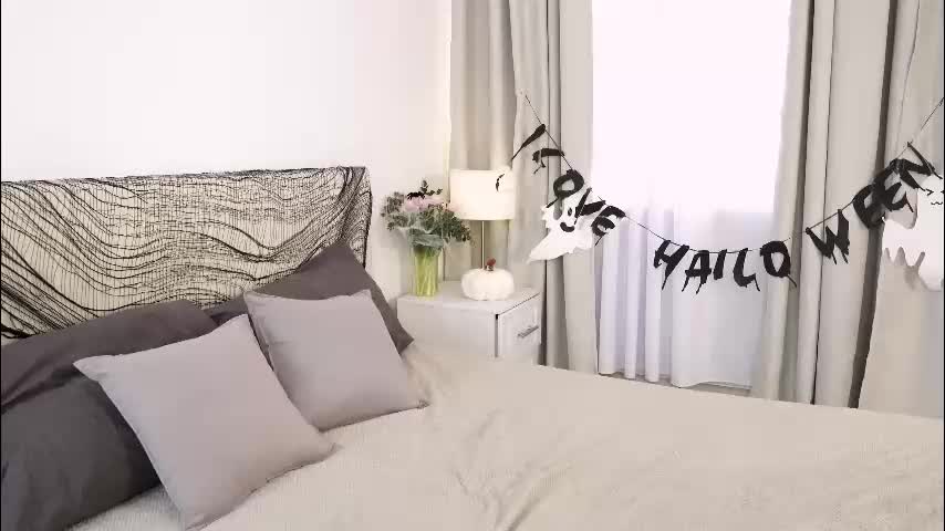 fiamoor Live Sex December 17, 2025