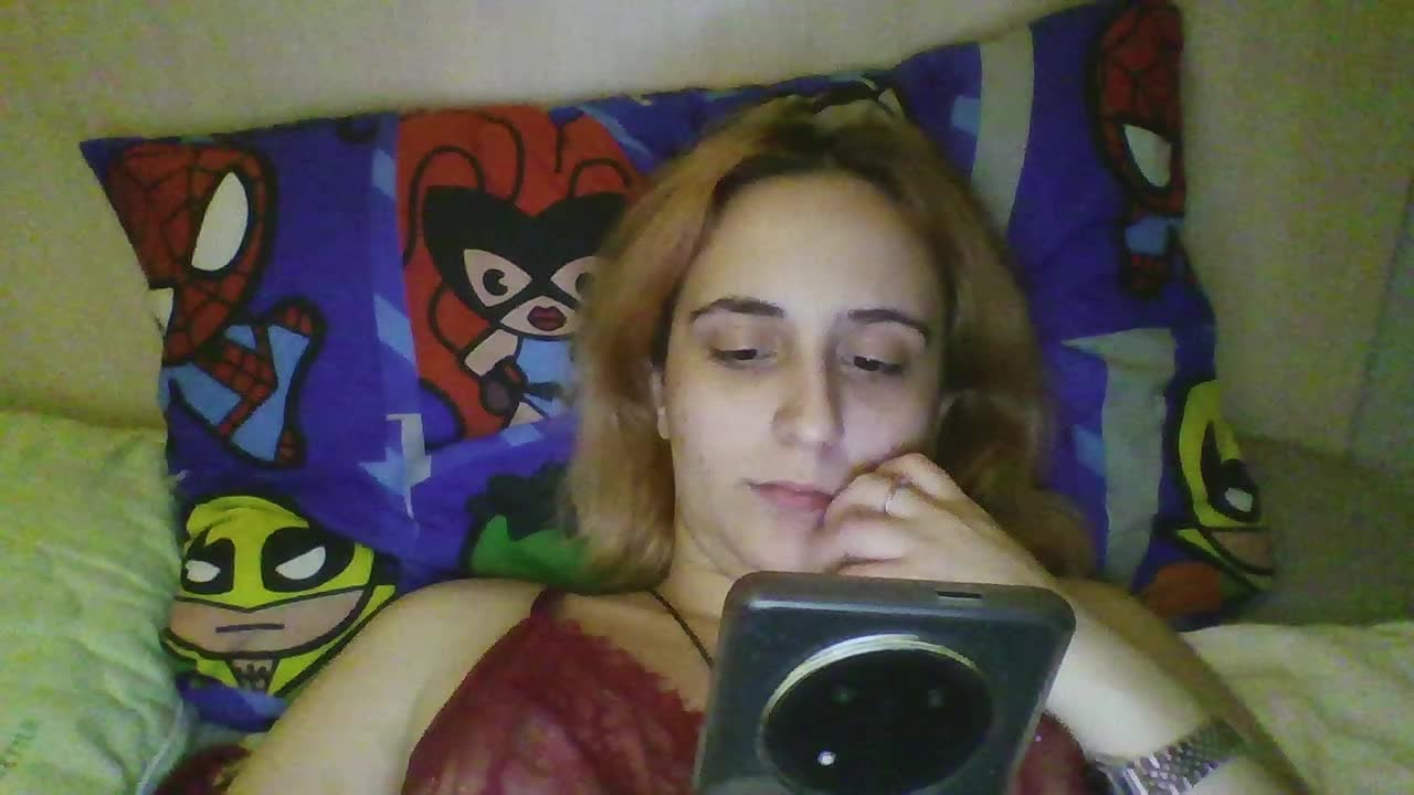 Hotredhead01 Live Sex December 13, 2025