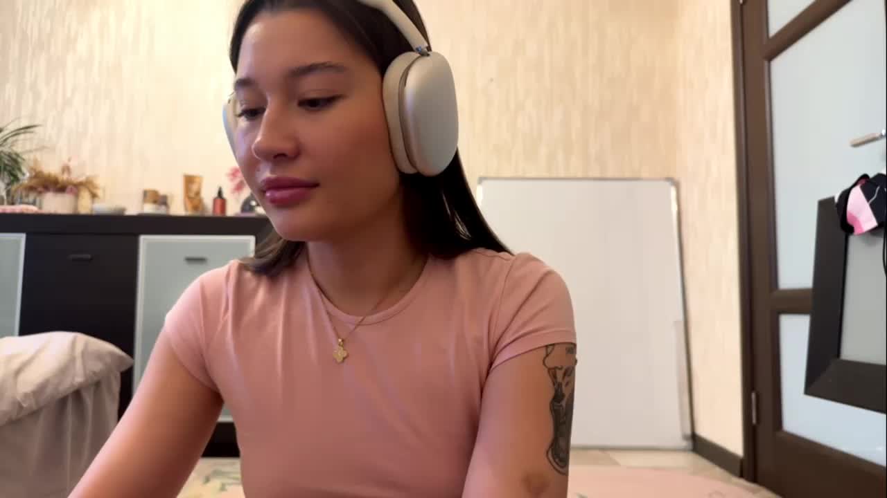 LakishaYanish Live Sex 2025.10.29