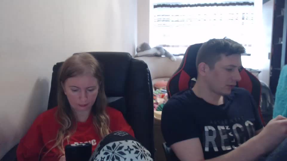 jenisandpeter Live Sex December 18, 2025