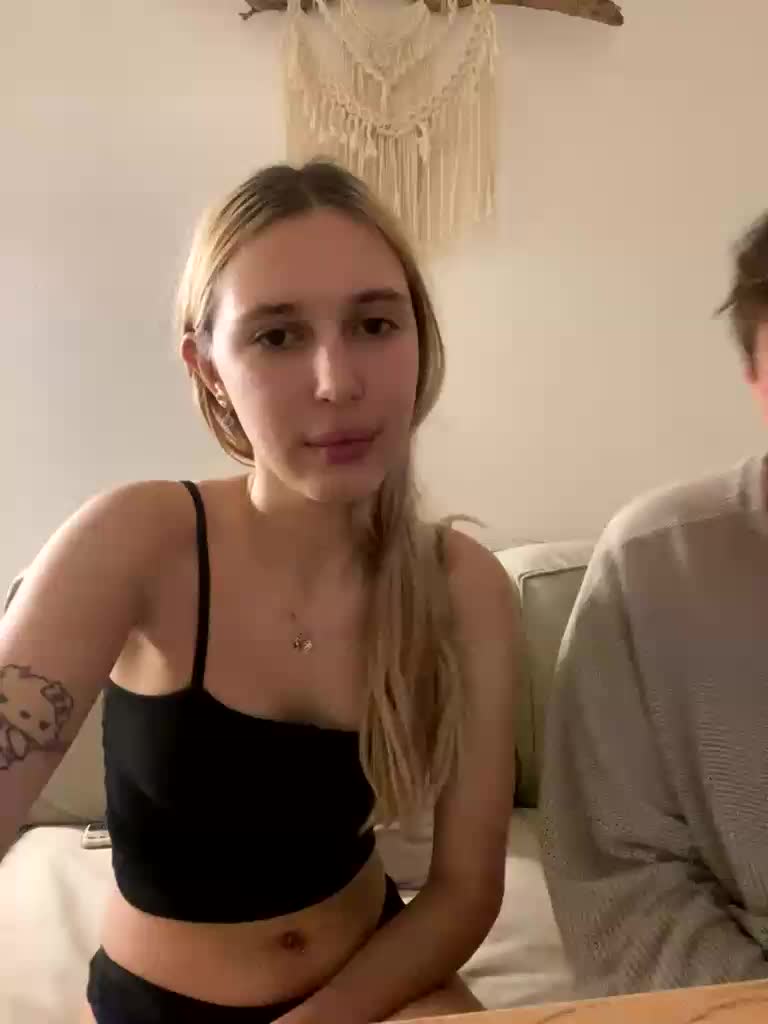 lina_wap Live Sex December 19, 2025