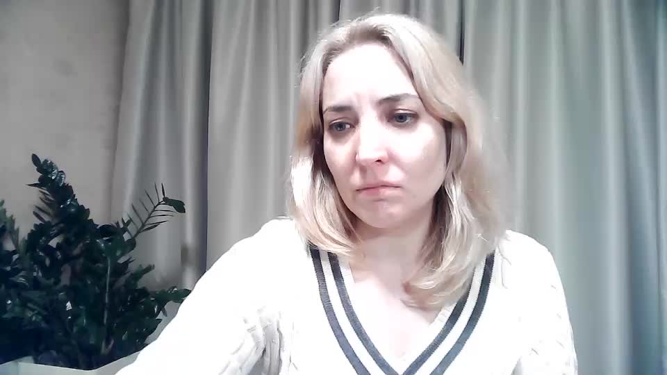 mariska-kiska Live Sex December 14, 2025