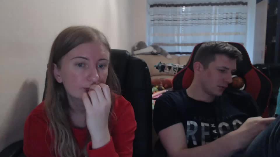 jenisandpeter Live Sex December 18, 2025