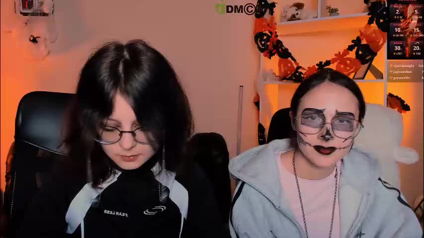 mona_cloud Live Sex December 17, 2025