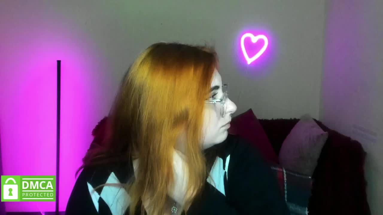 Aliciaredluv Live Sex December 17, 2025