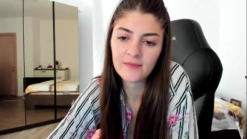 _just_a_simple_girl Live Sex December 14, 2025