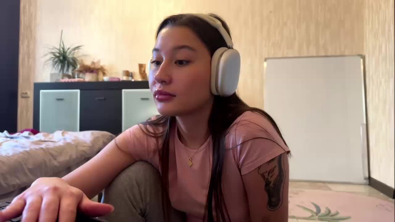 LakishaYanish Live Sex 2025.10.29