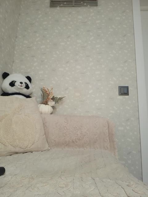 Black_chick Live Sex December 17, 2025