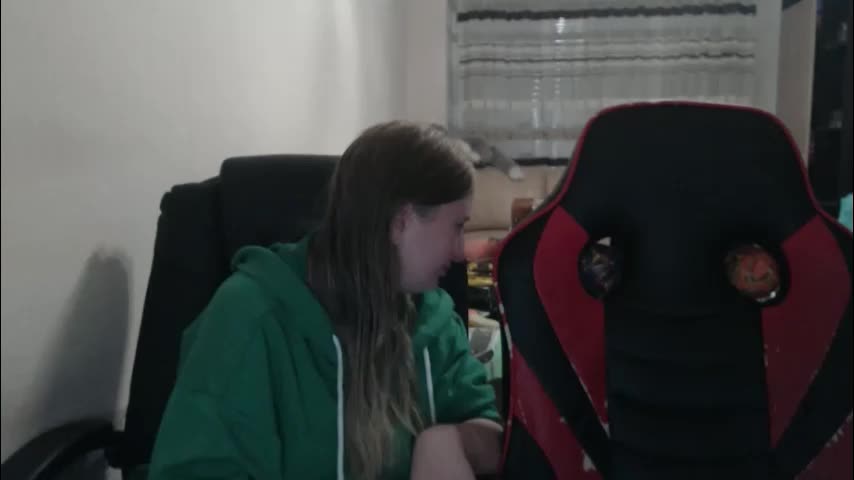 jenisandpeter Live Sex December 18, 2025