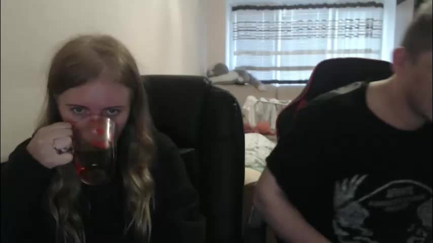 jenisandpeter Live Sex December 18, 2025