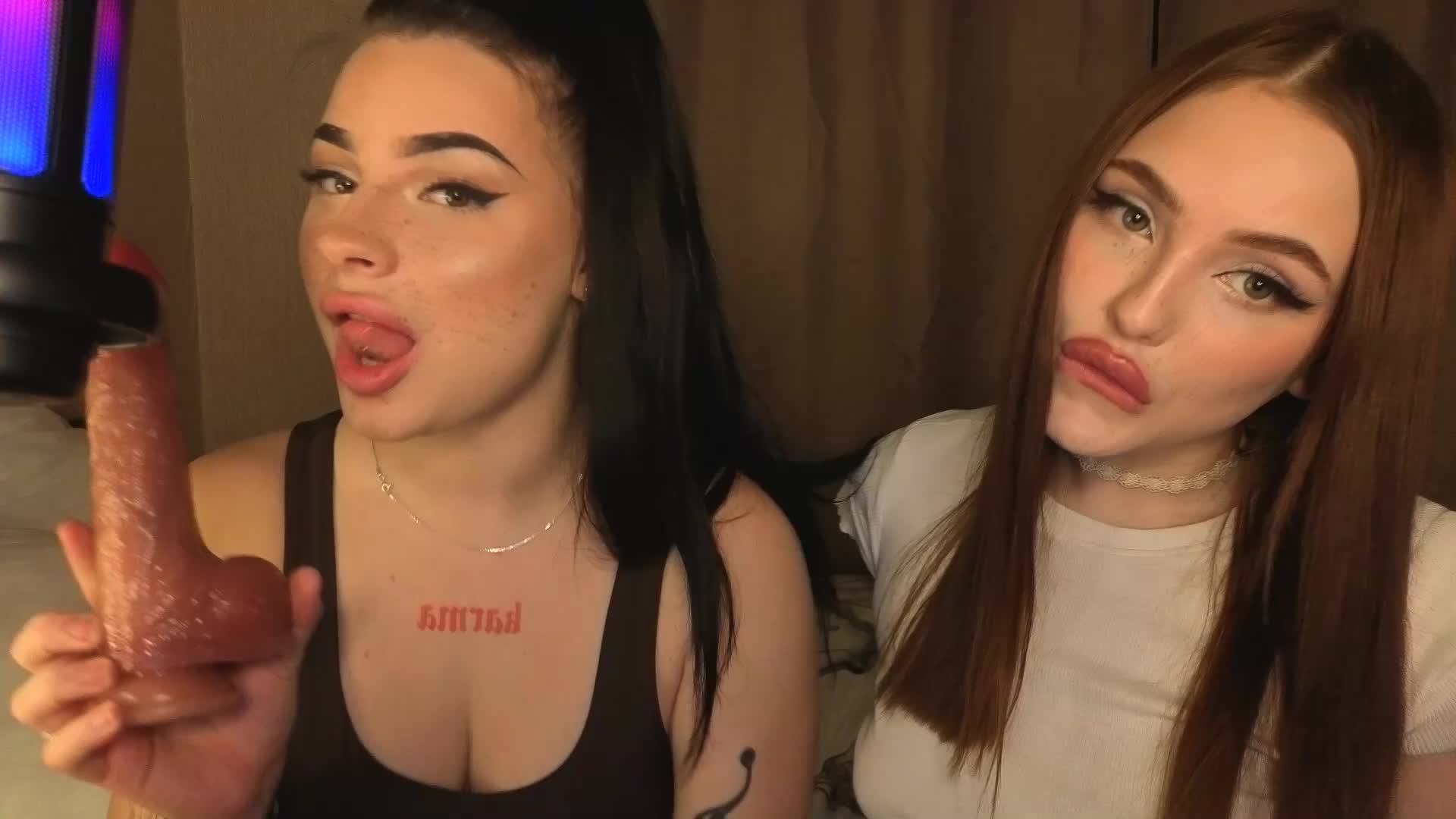 LisaAndDenis Live Sex December 18, 2025