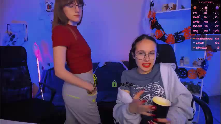 mona_cloud Live Sex December 17, 2025