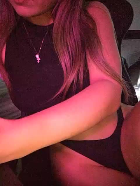 _m_a_r_i_a_888_ Live Sex October 28, 2025