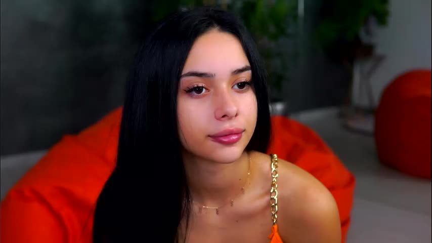 cherryselena Live Sex December 13, 2025