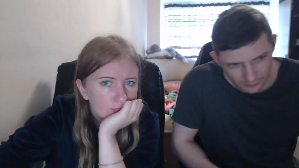 jenisandpeter Live Sex December 18, 2025