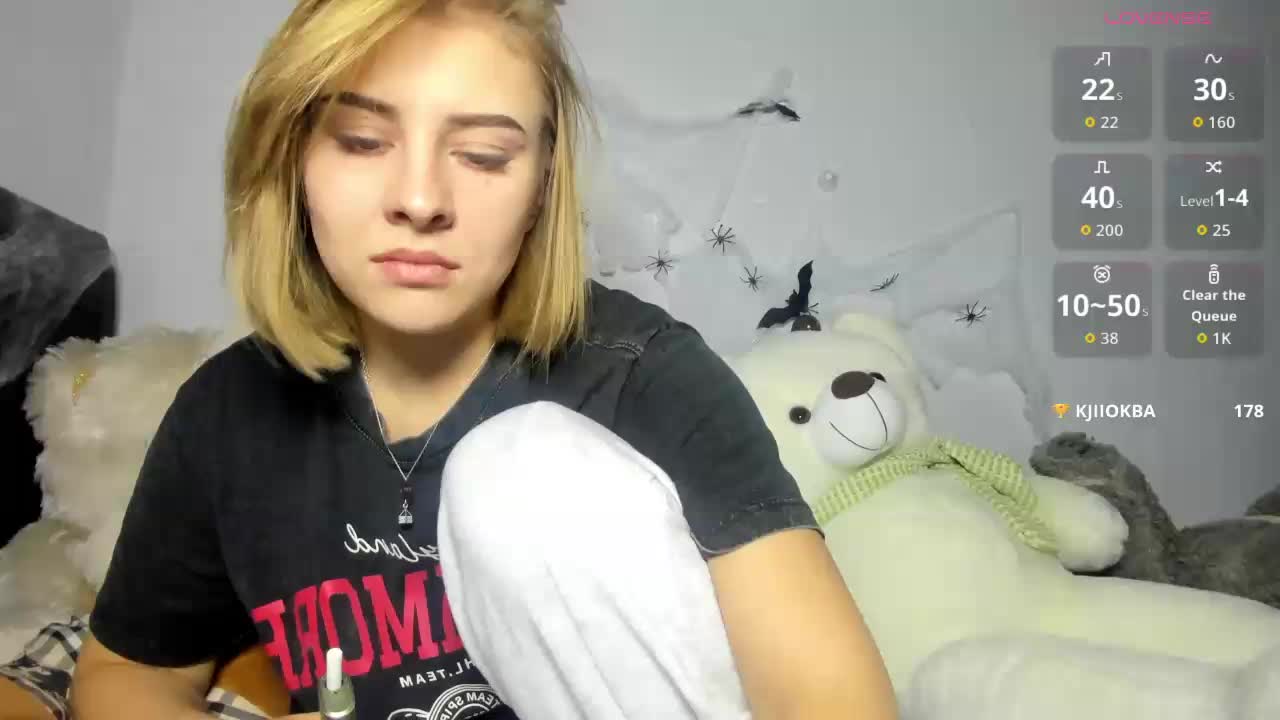 KissyKristy Live Sex December 17, 2025