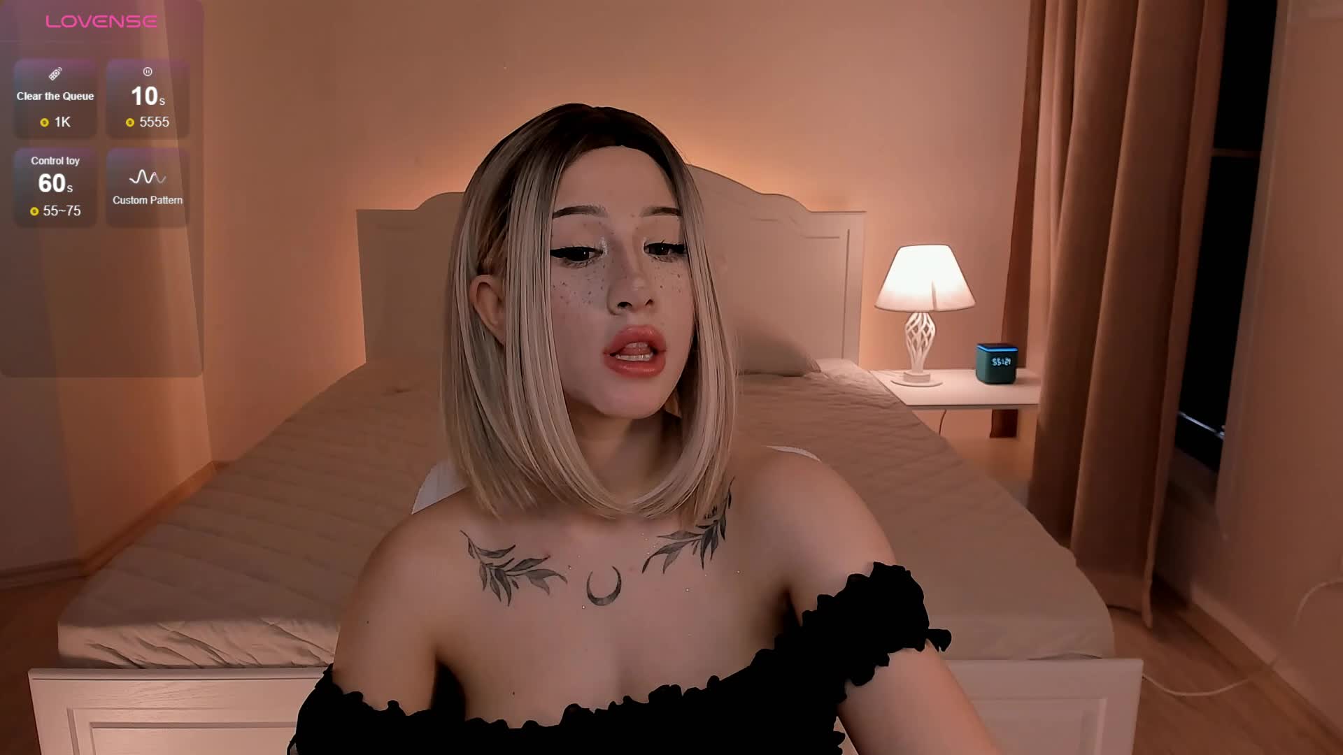 Necucubi Live Sex December 17, 2025