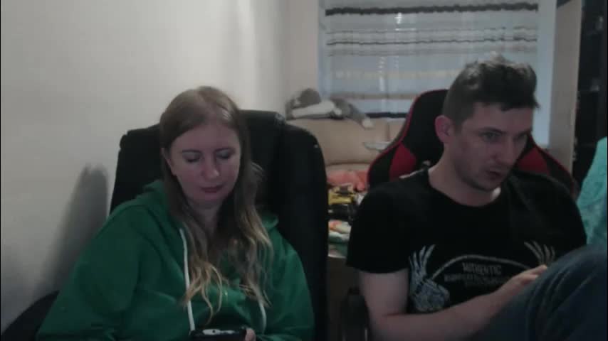 jenisandpeter Live Sex December 18, 2025
