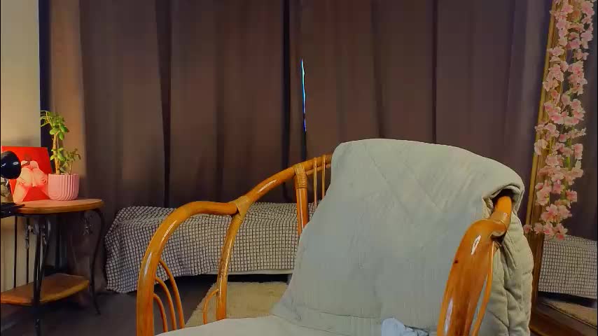 taiteedgington Live Sex December 14, 2025