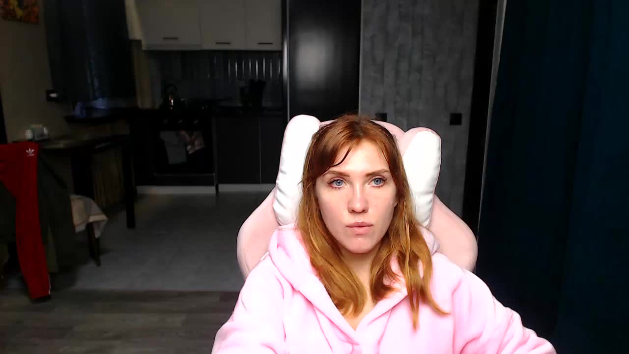 Regimasmile Live Sex December 14, 2025