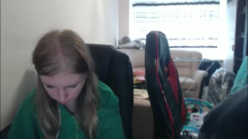 jenisandpeter Live Sex December 18, 2025