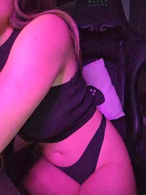 _m_a_r_i_a_888_ Live Sex October 28, 2025