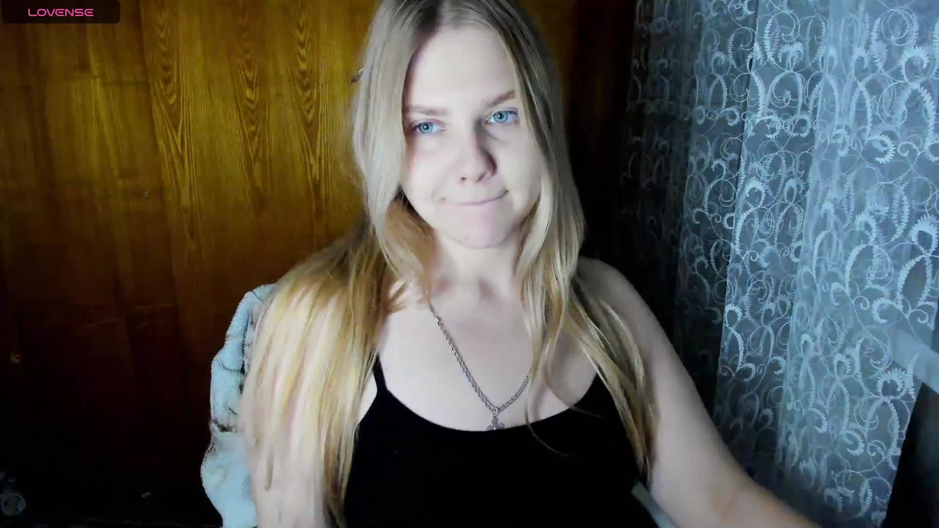 Emma-Frizea Live Sex December 17, 2025