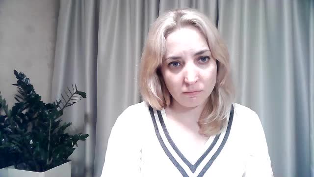 mariska-kiska Live Sex December 14, 2025