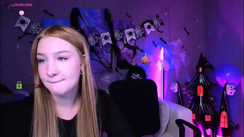 playful_sophie Live Sex December 17, 2025